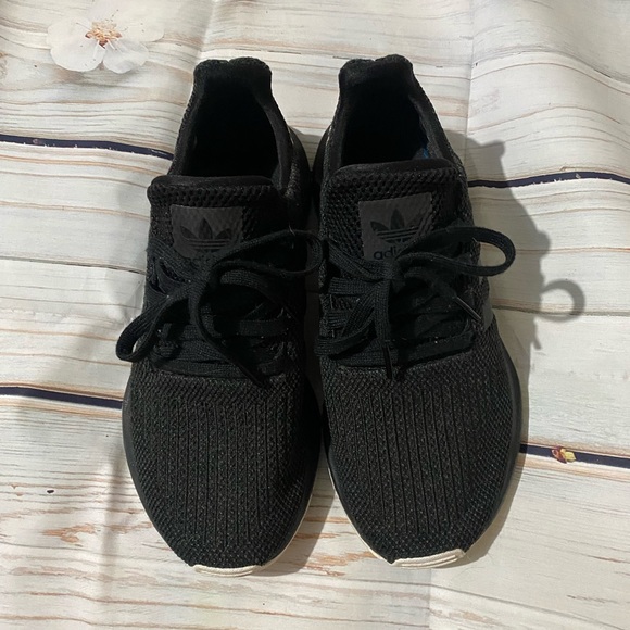 adidas Shoes - Women Adidas Swift Run